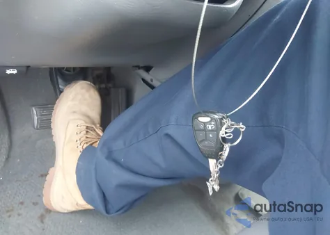 2006 Chrysler Town & Country Touring из США, поврежденный, VIN 2A4GP54L76R844380